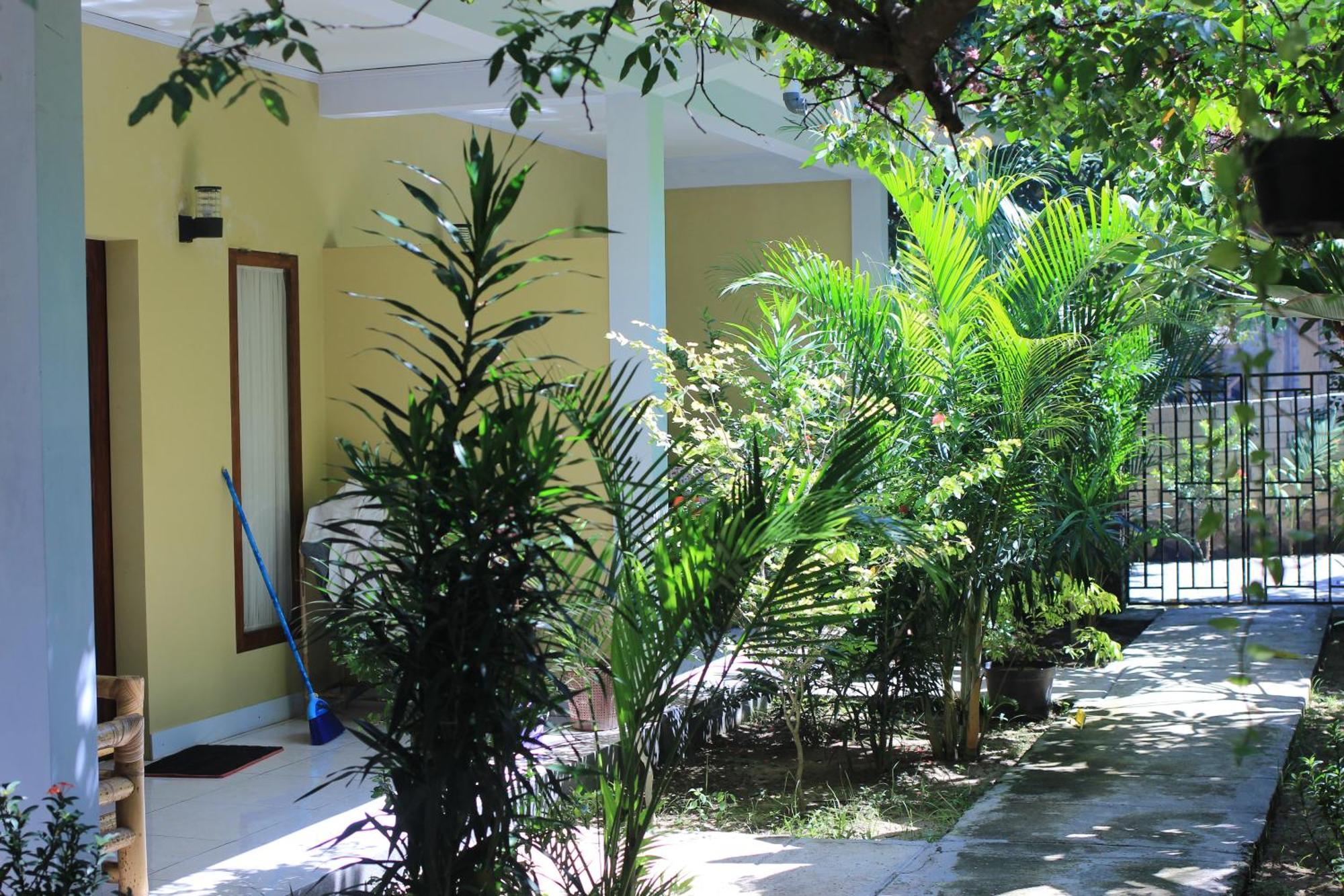 Three V Homestay Kuta  Exterior photo