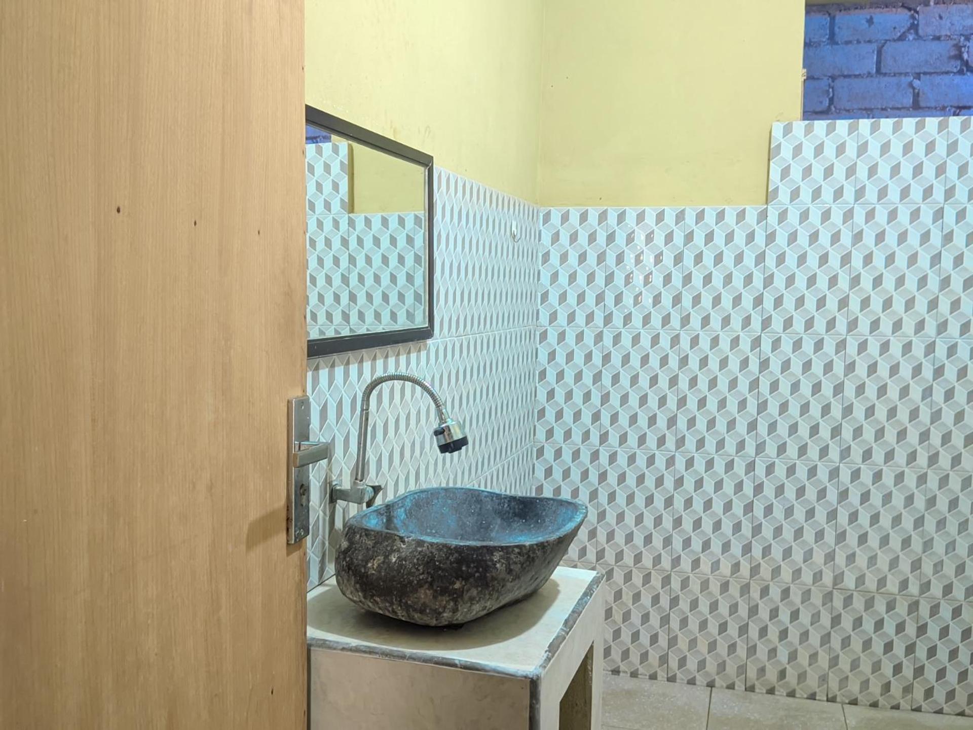 Three V Homestay Kuta  Exterior photo