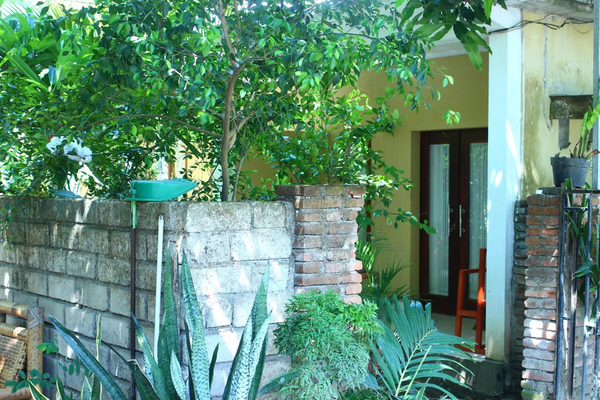 Three V Homestay Kuta  Exterior photo
