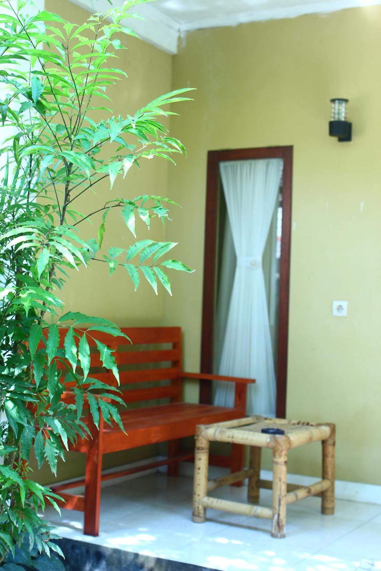 Three V Homestay Kuta  Exterior photo